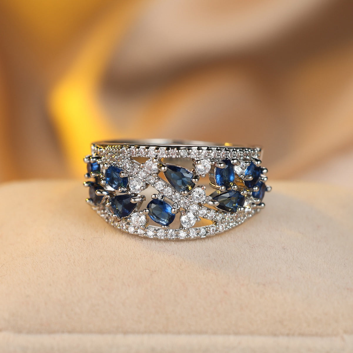 Round Hollow Advanced Texture Ring