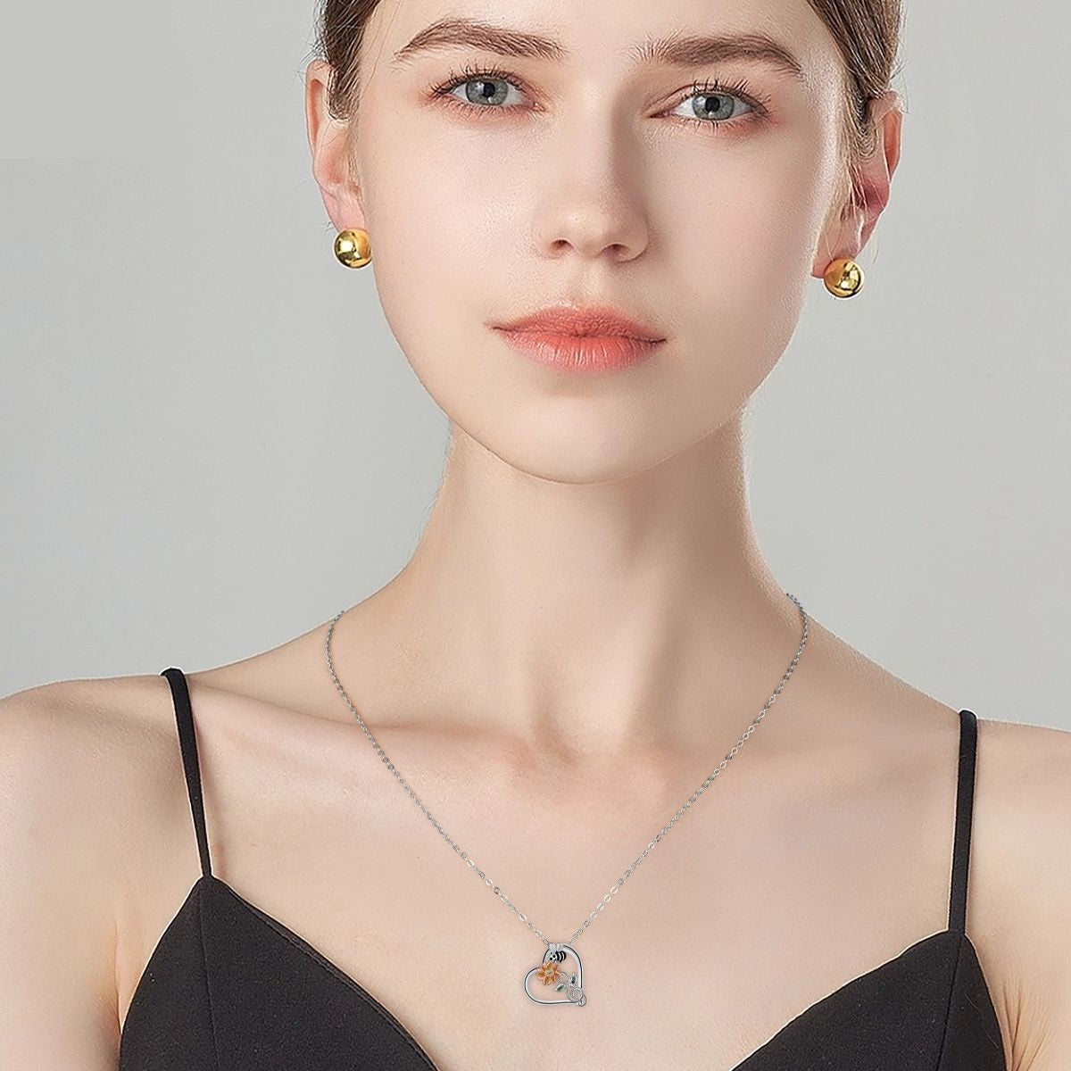 Garden Style Jewelry Bee Style Necklace On Sunflower